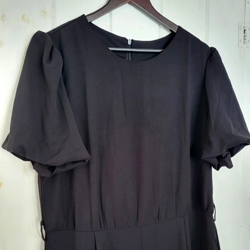 Pretty garden Puff Sleeve Wide Leg Belted Black Jumpsuit Size XL - Picture 3 of 15